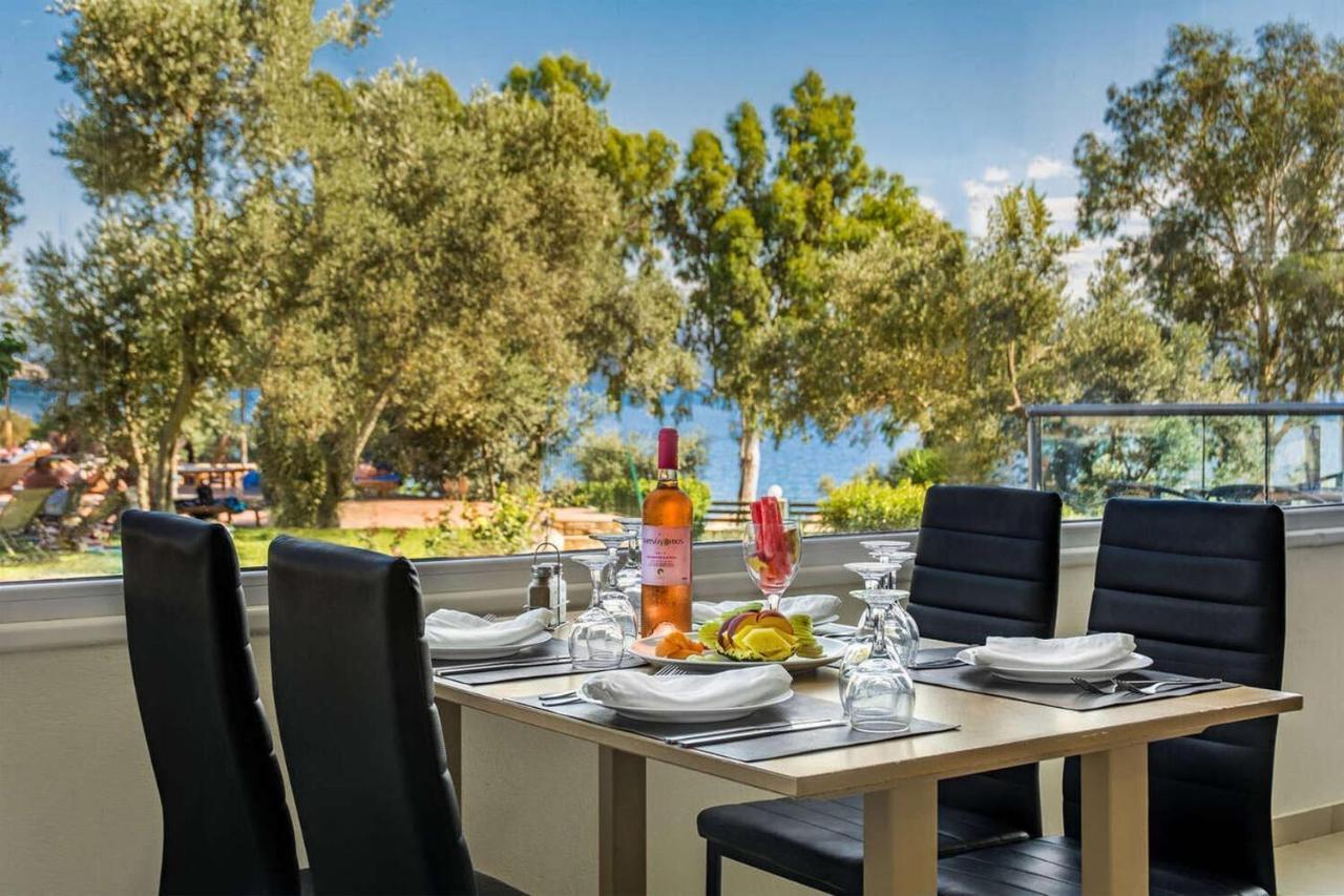 Evia Riviera Resort Amarynthos Buitenkant foto